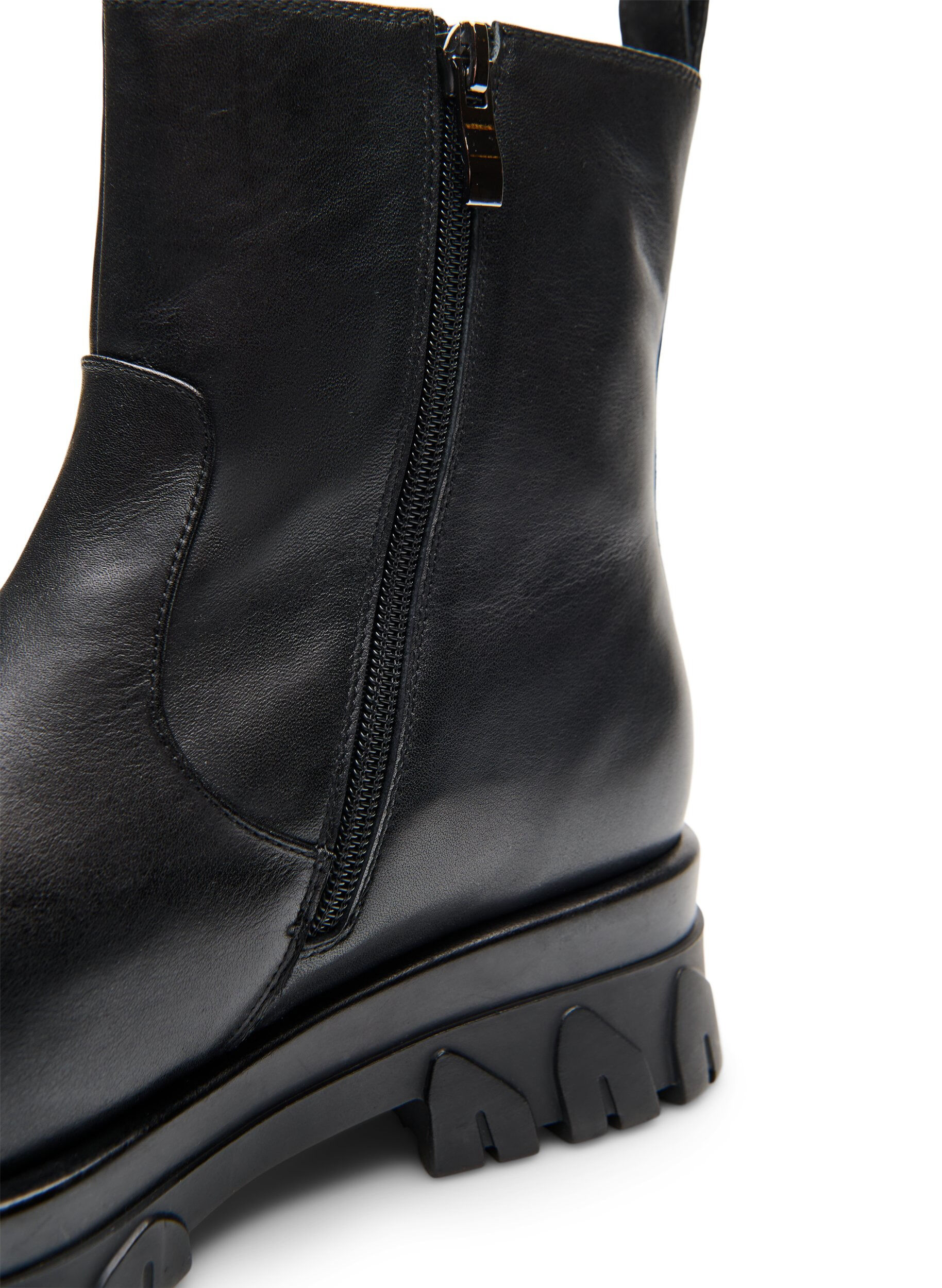 Zizzifashion Wide fit - Chunky leather Chelsea boots with zip, Black, Packshot image number 4