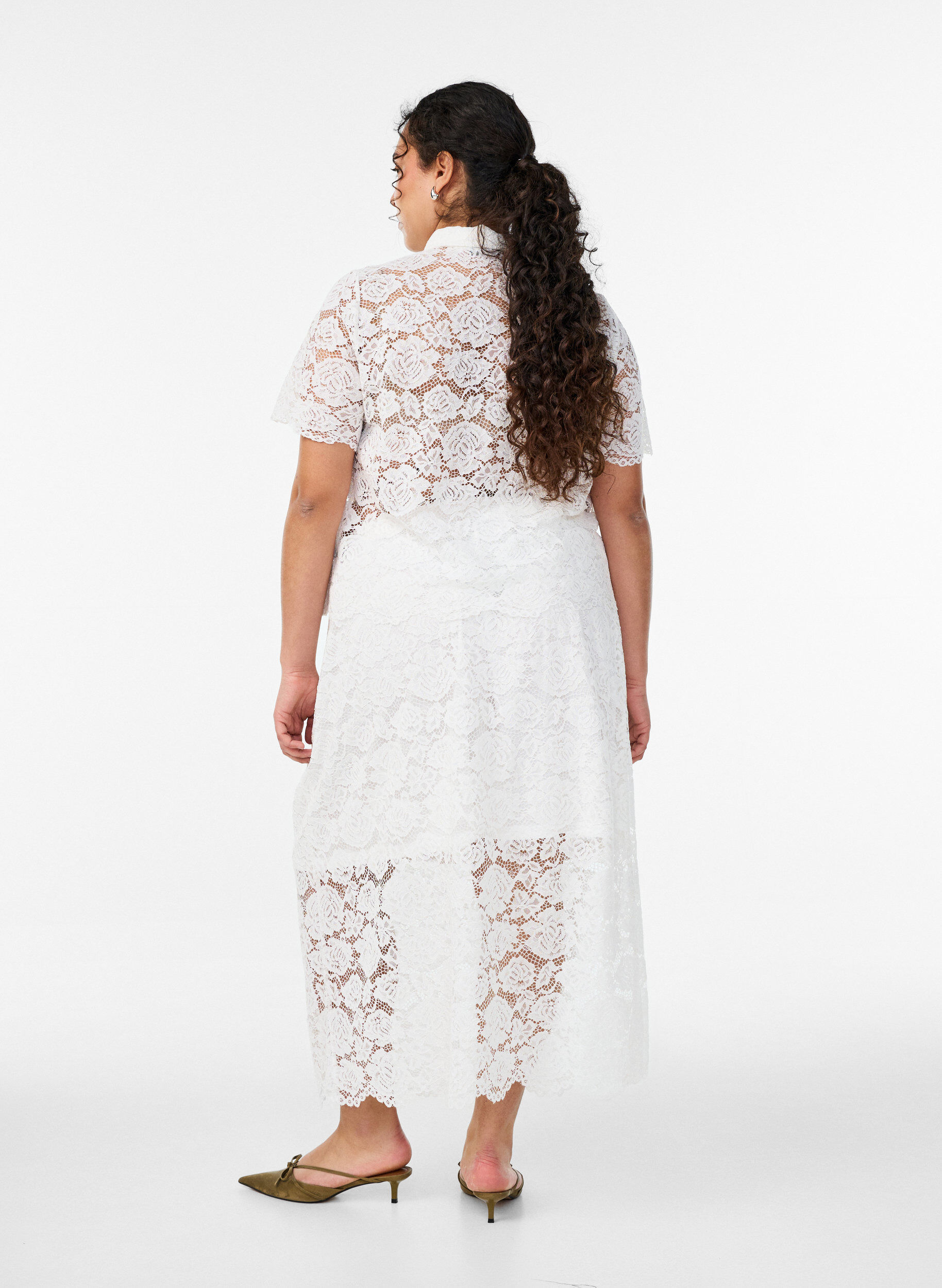 Zizzifashion Lace midi skirt with an elasticated waist, White, Model image number 2