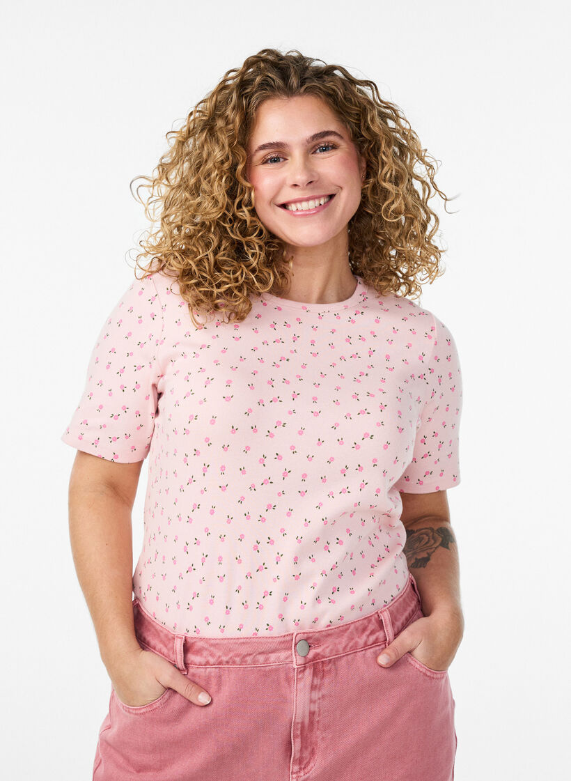 Cotton T-shirt with all-over print, Rose, Model image number 0