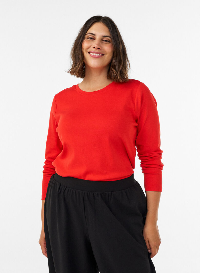 Long-sleeved basic T-shirt with a round neck, Red, Model image number 0