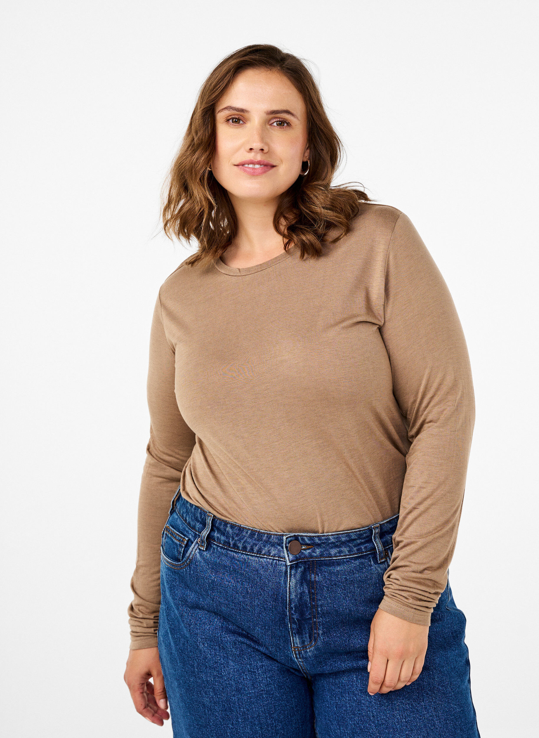 Long-sleeved blouse in wool and viscose, Brown, Model