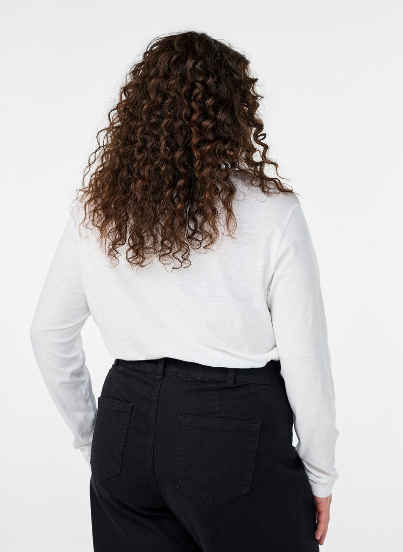 Long-sleeved t-shirt with V-neck and buttons, White, Model image number 2