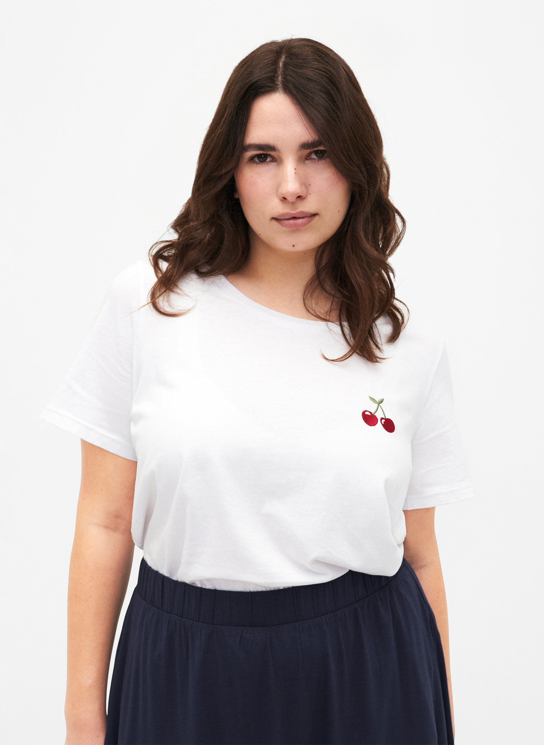 Zizzifashion Cotton t-shirt with embroidered cherry, B.White CherryEMB., Model image number 0