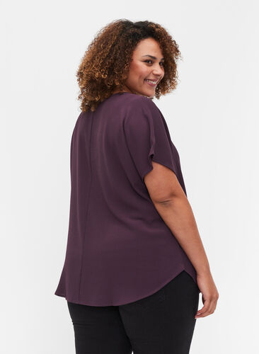 Blouse with short sleeves and a round neckline, Plum Perfect, Model image number 1