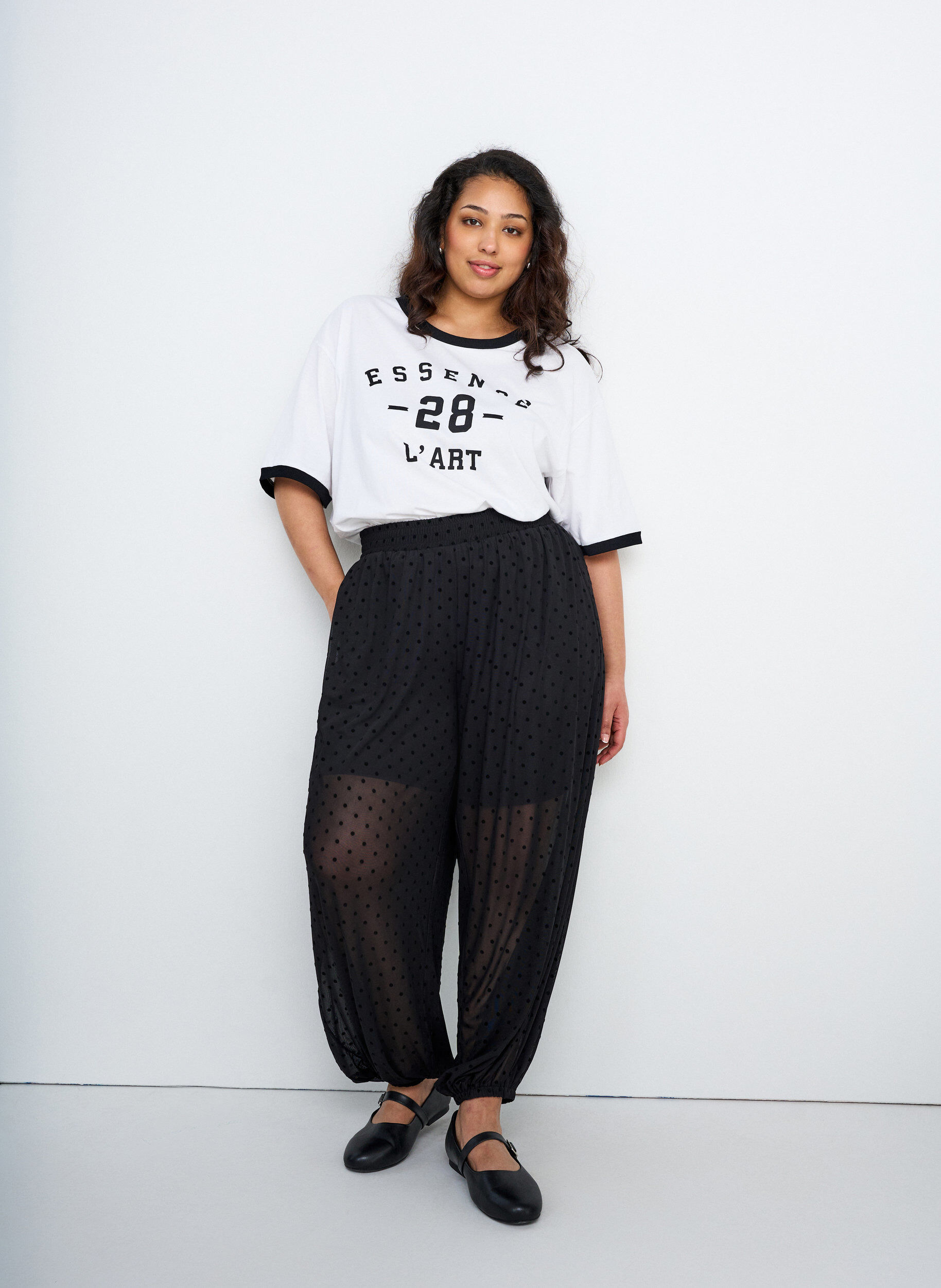 Cotton T-shirt with text print and boxy fit