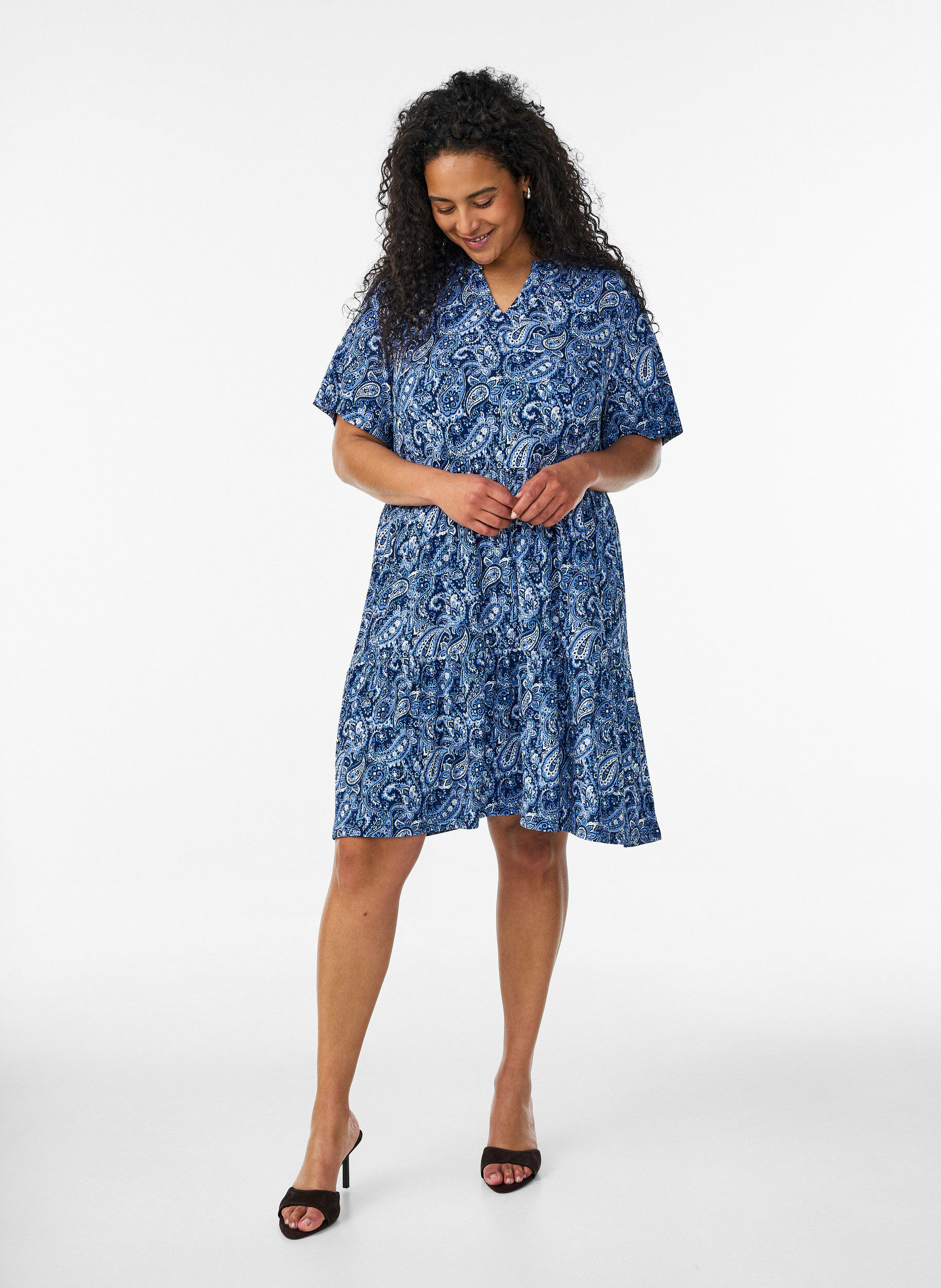 Zizzifashion Patterned dress with panels, Blue, Model image number 1