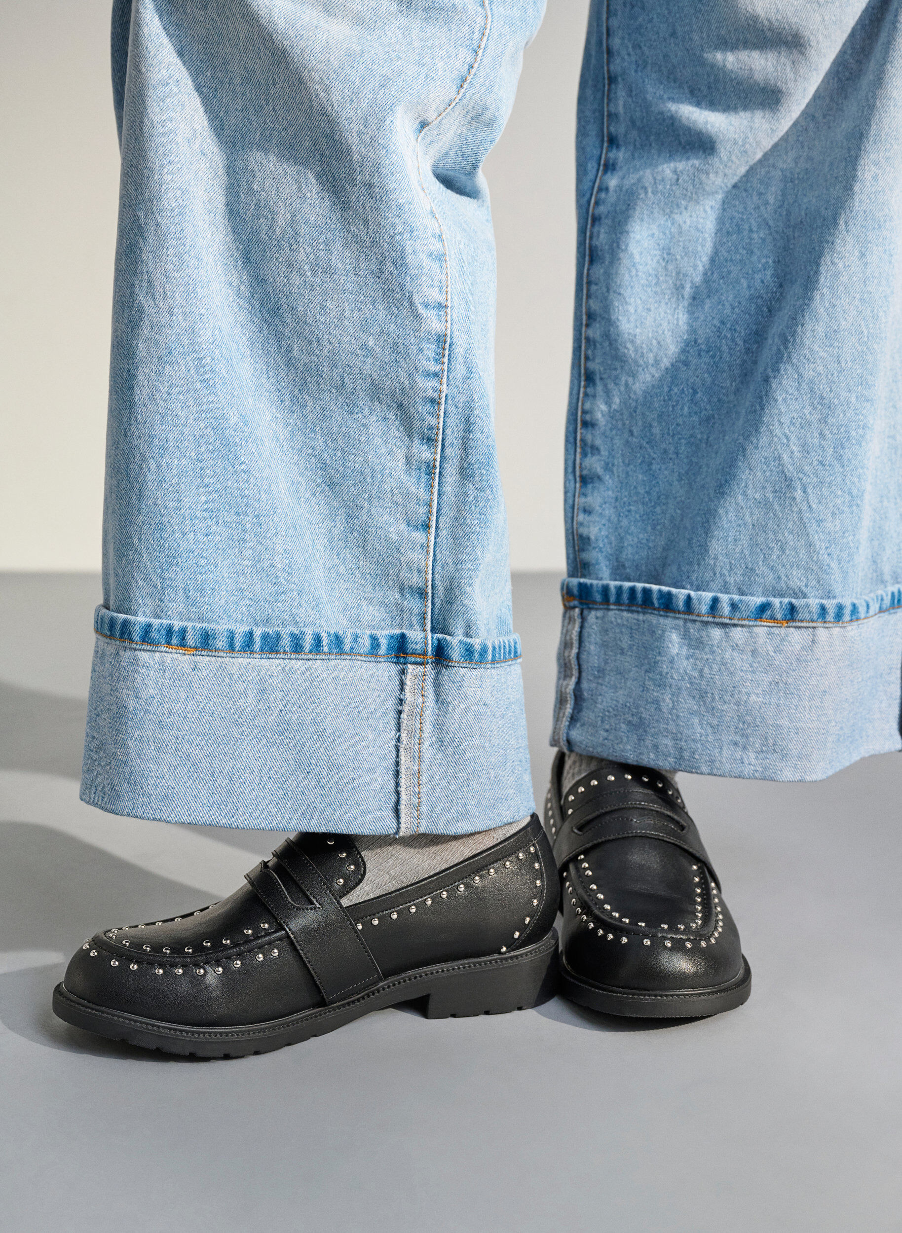 Zizzifashion Wide fit - Leather loafers with studs, Black, Image image number 0