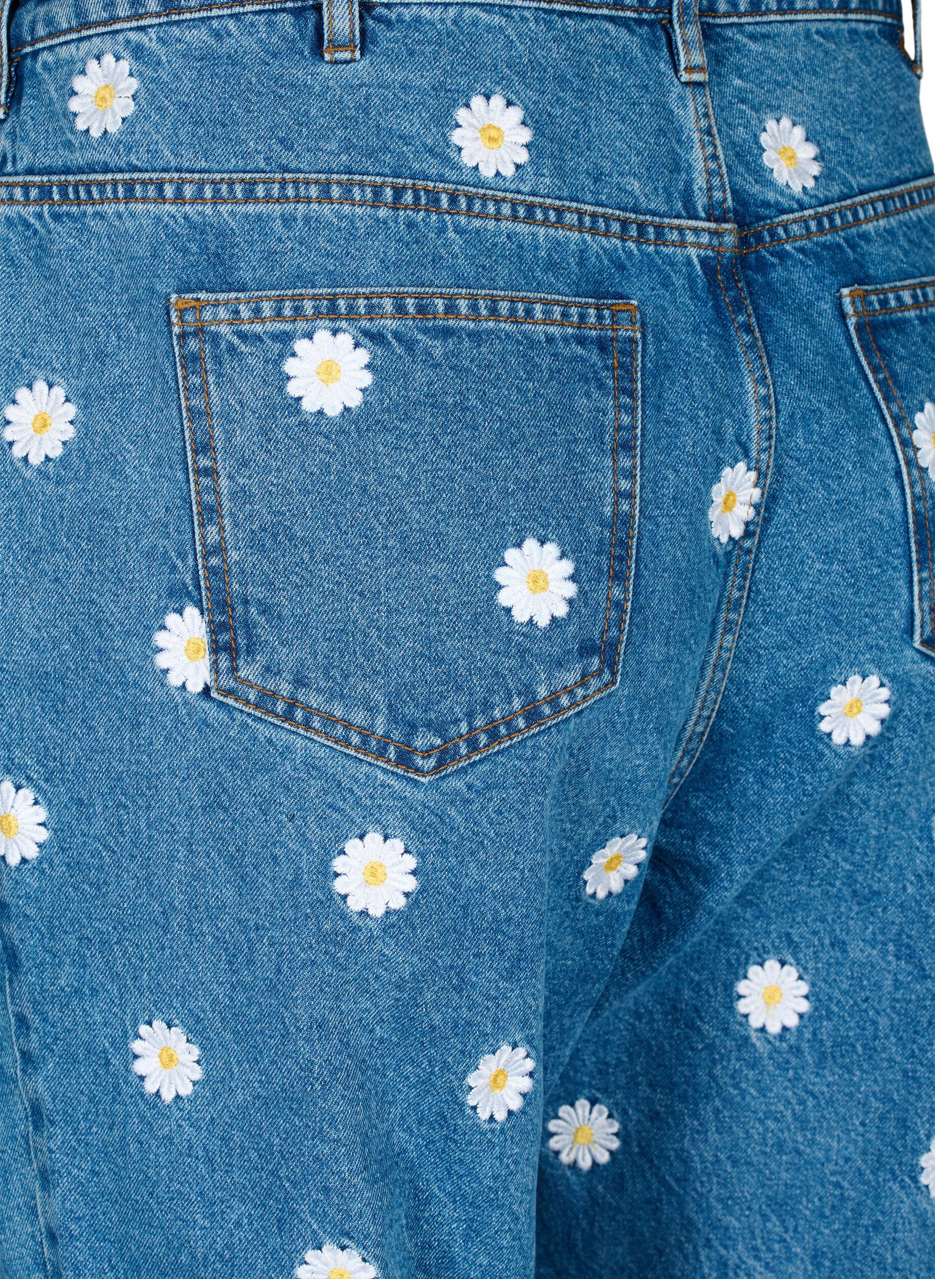 Zizzifashion High waist Gemma jeans with daisies, Light Blue, Packshot image number 3