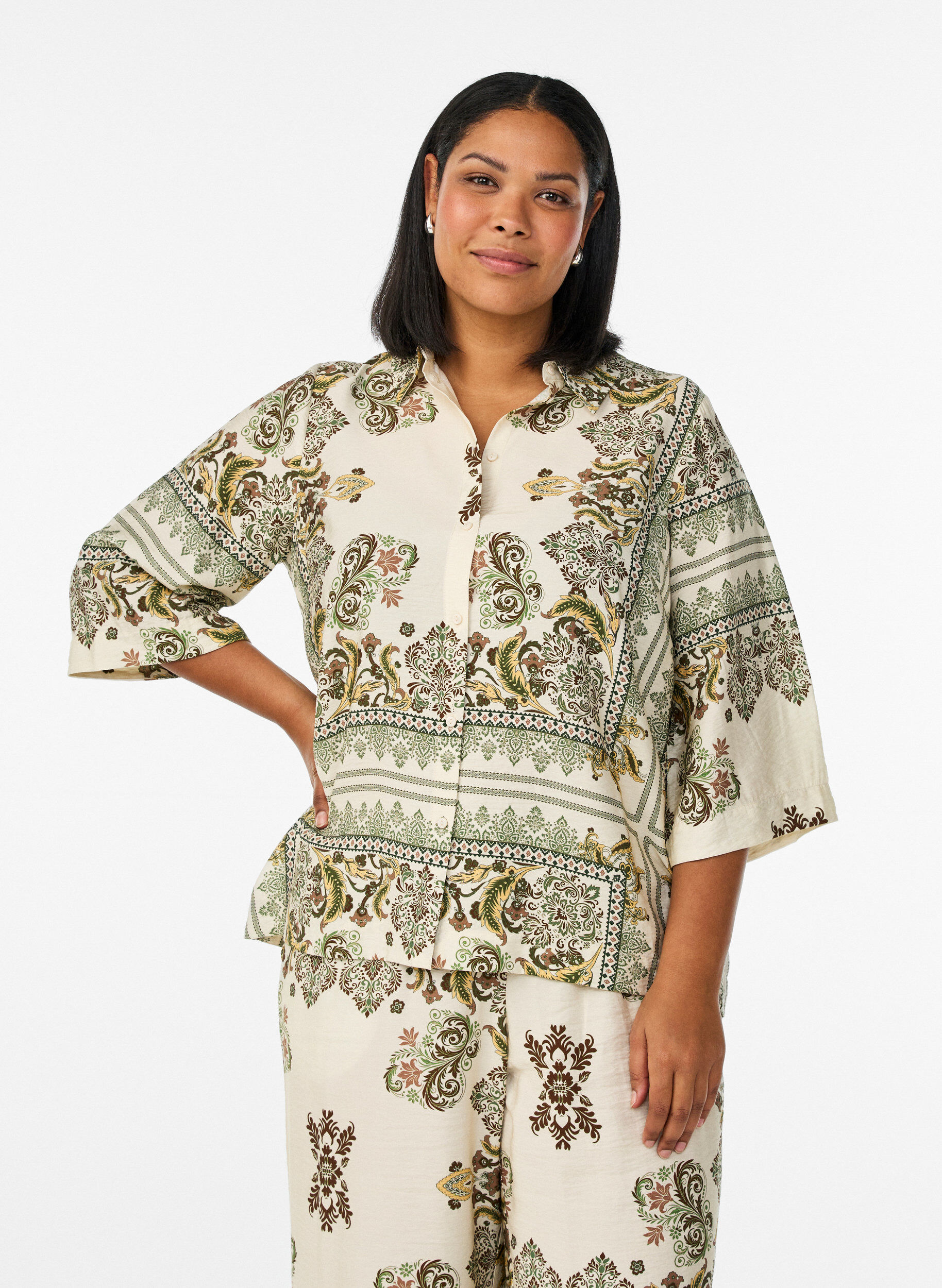 Patterned viscose blouse with 3/4 sleeves, Green, Model