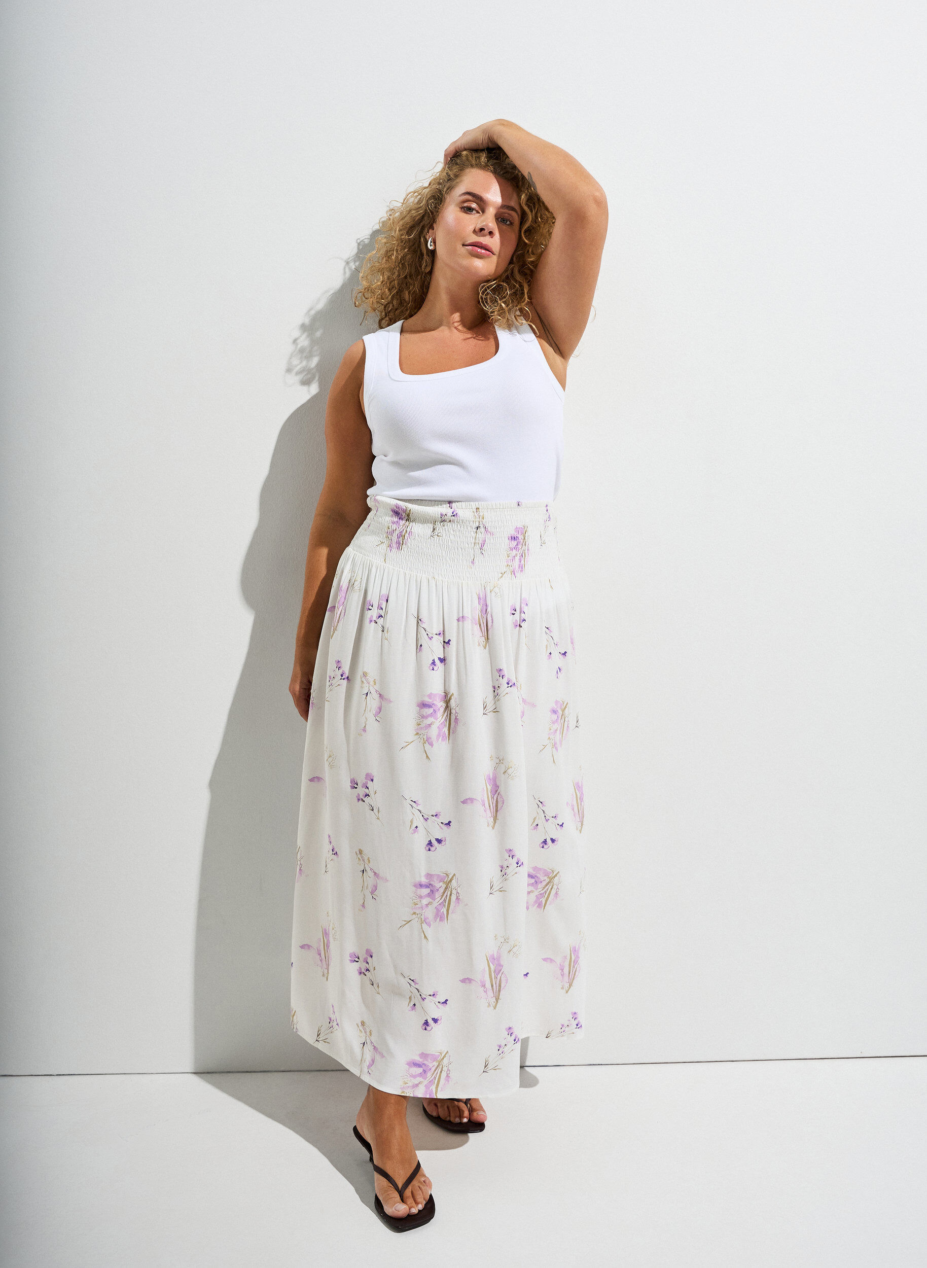Zizzifashion Viscose maxi skirt with smocking, White, Image image number 0
