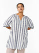 Cotton tunic with a V-neck, Blue, Model image number 0