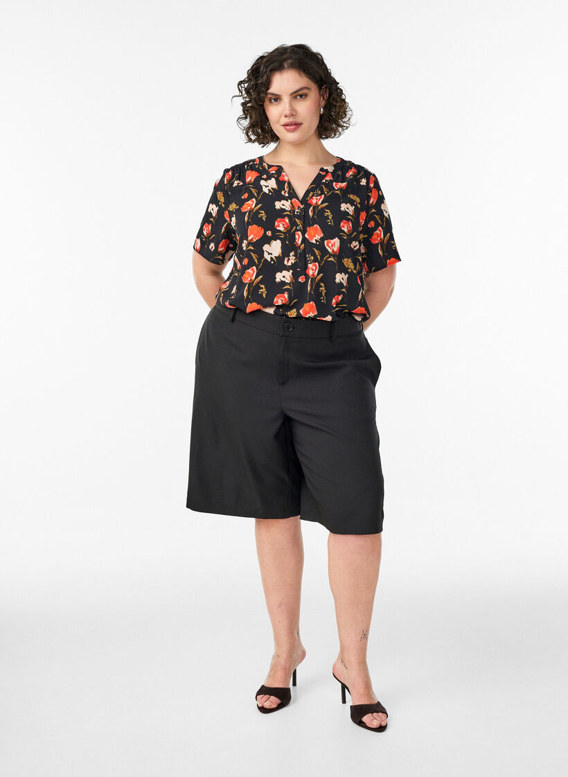 Blouse with short sleeves and v-neck, Black, Model image number 1