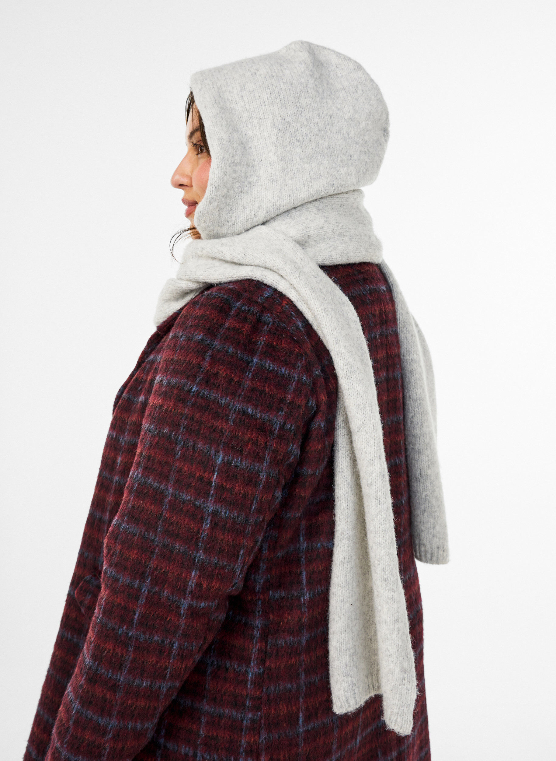 ZizzifashionKnitted hooded scarf, Grey, Model image number 1