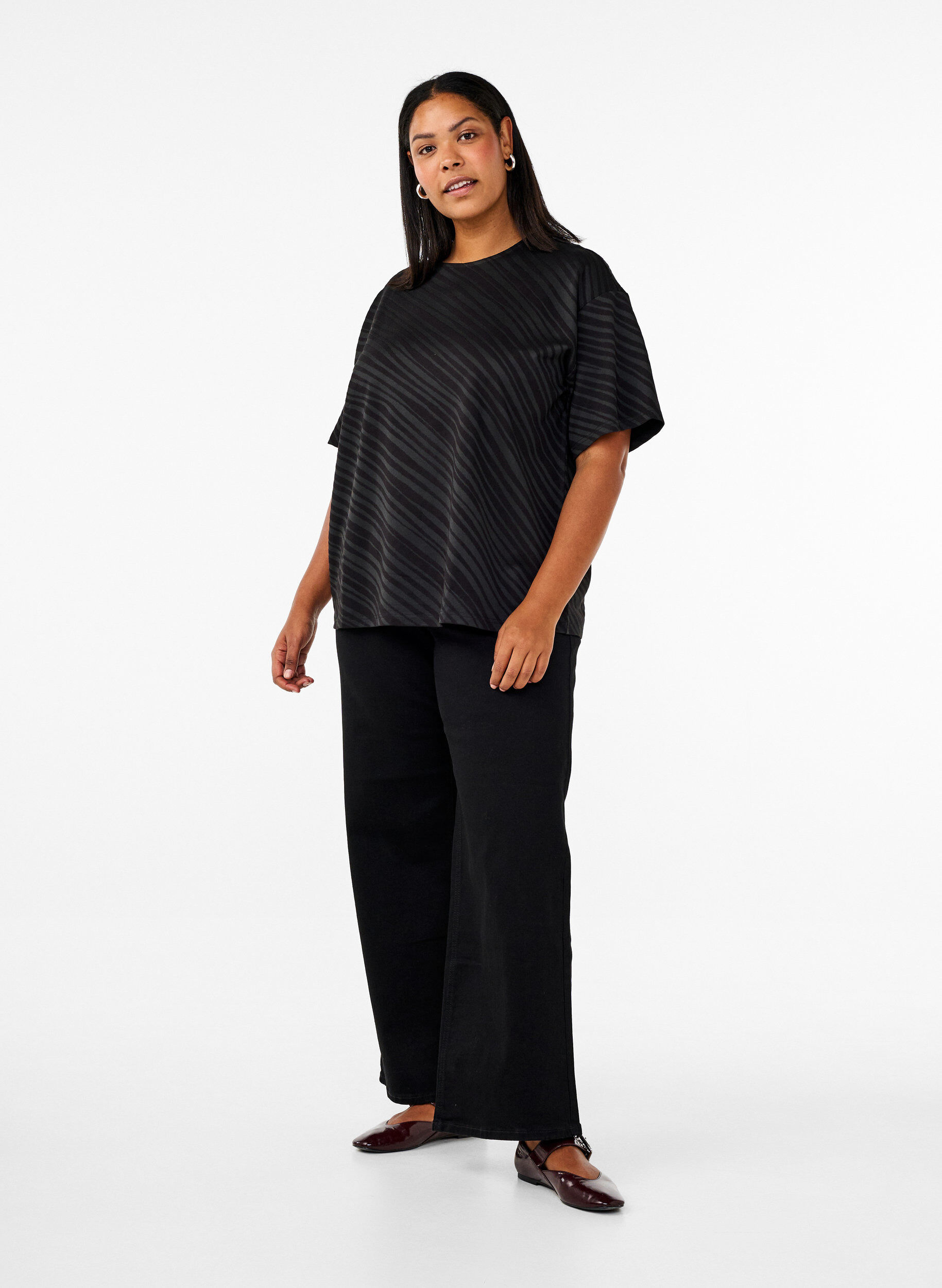 Zizzifashion Oversize blouse with pattern, Black, Model image number 1