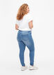 Amy jeans with super slim fit and ripped details, Blue, Model image number 1