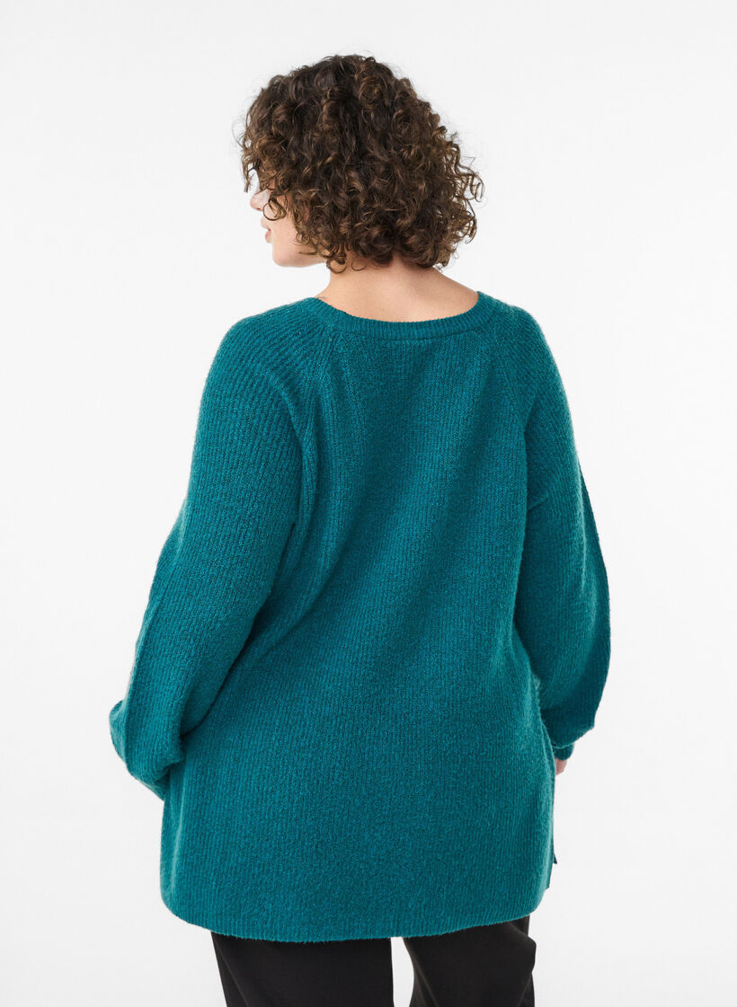 Knitted jumper with a diagonal pattern and raglan sleeves, Green, Model image number 2