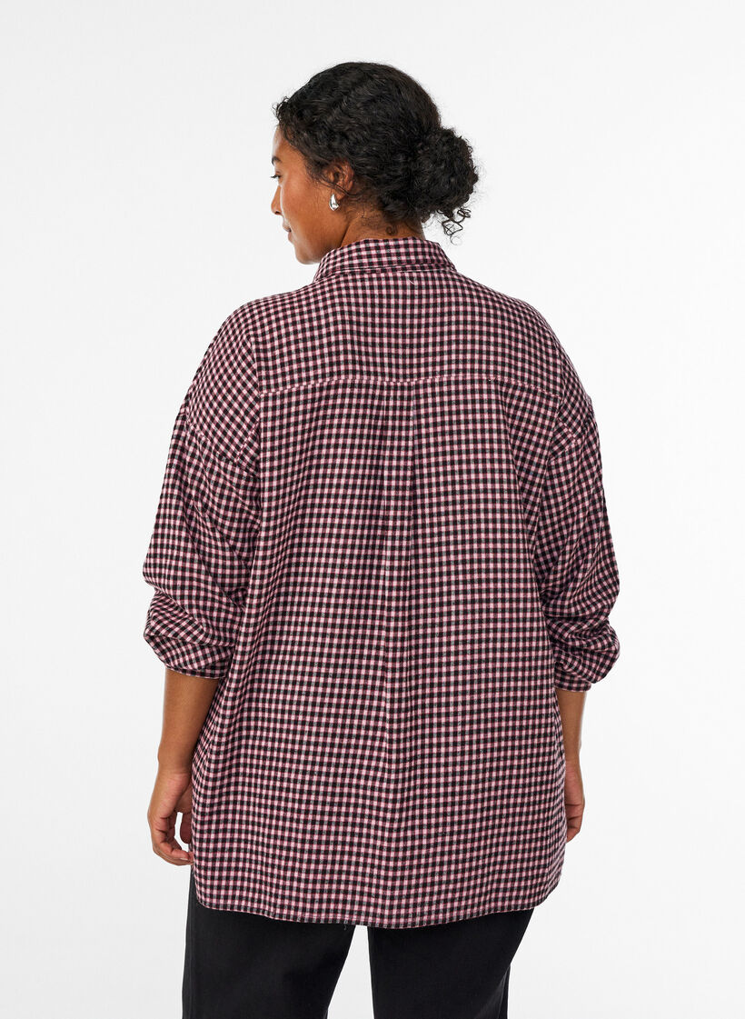 Long checked shirt with chest pockets, Red, Model image number 2