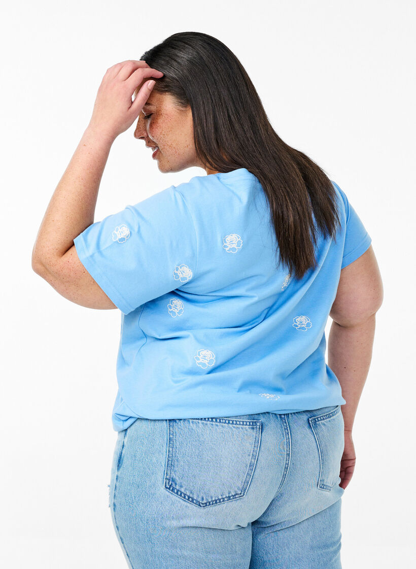 T-shirt in organic cotton with embroidered motifs, Light Blue, Model image number 2