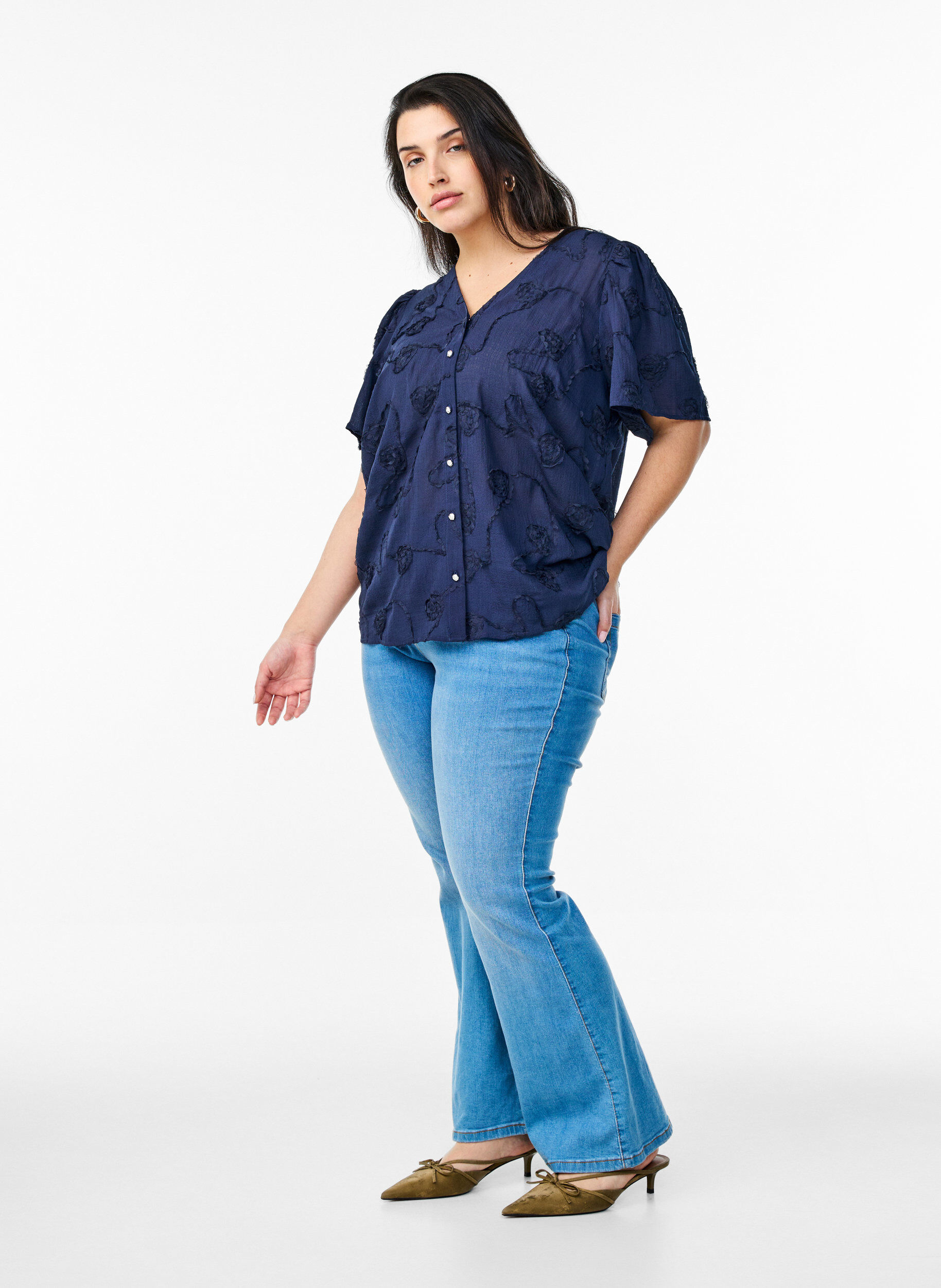 Zizzifashion Short-sleeved shirt blouse with 3D floral effect, Blue, Model image number 1