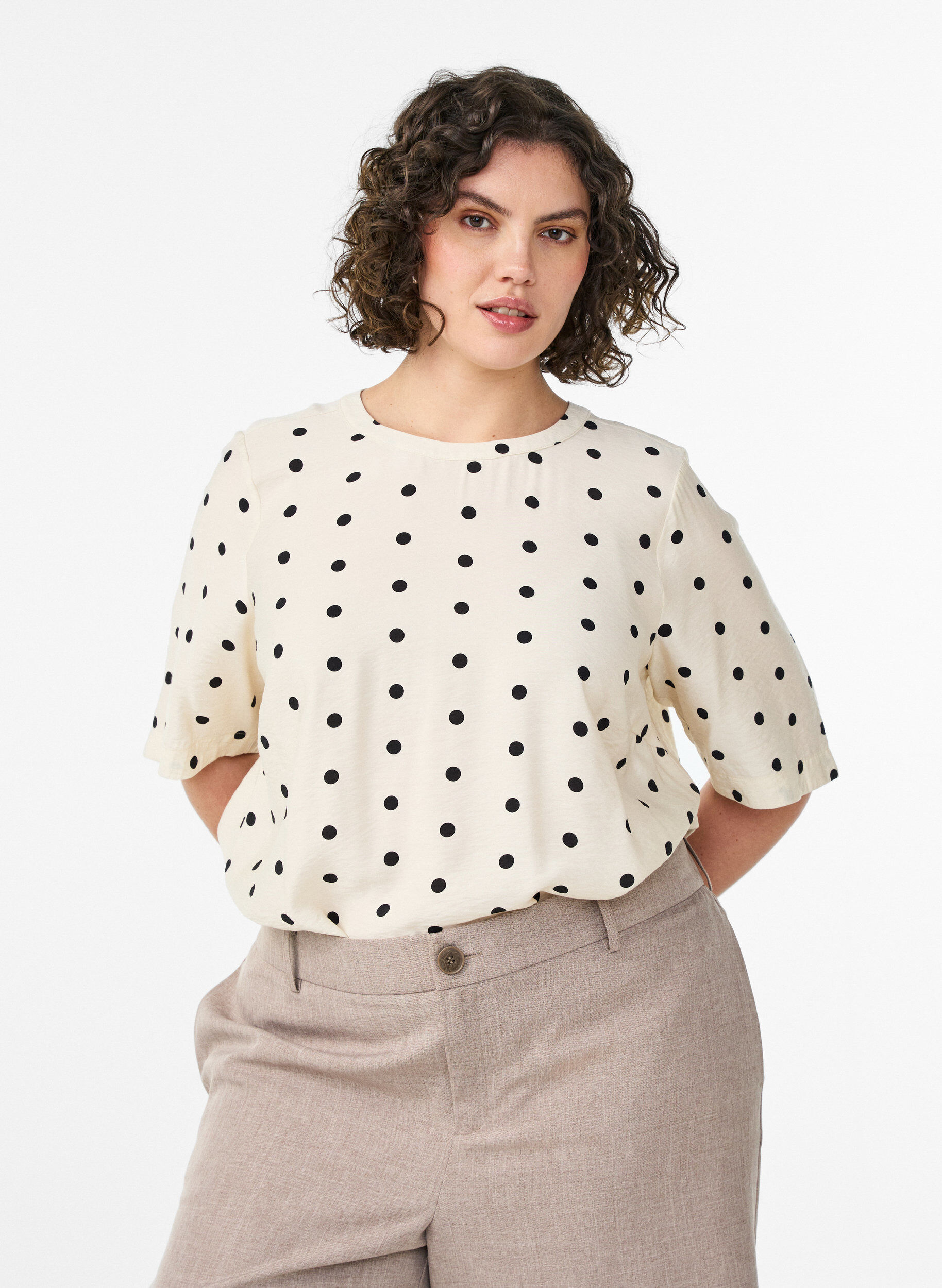 Zizzifashion Viscose blouse with spots and 1/2 sleeves, Vanilla, Model image number 0