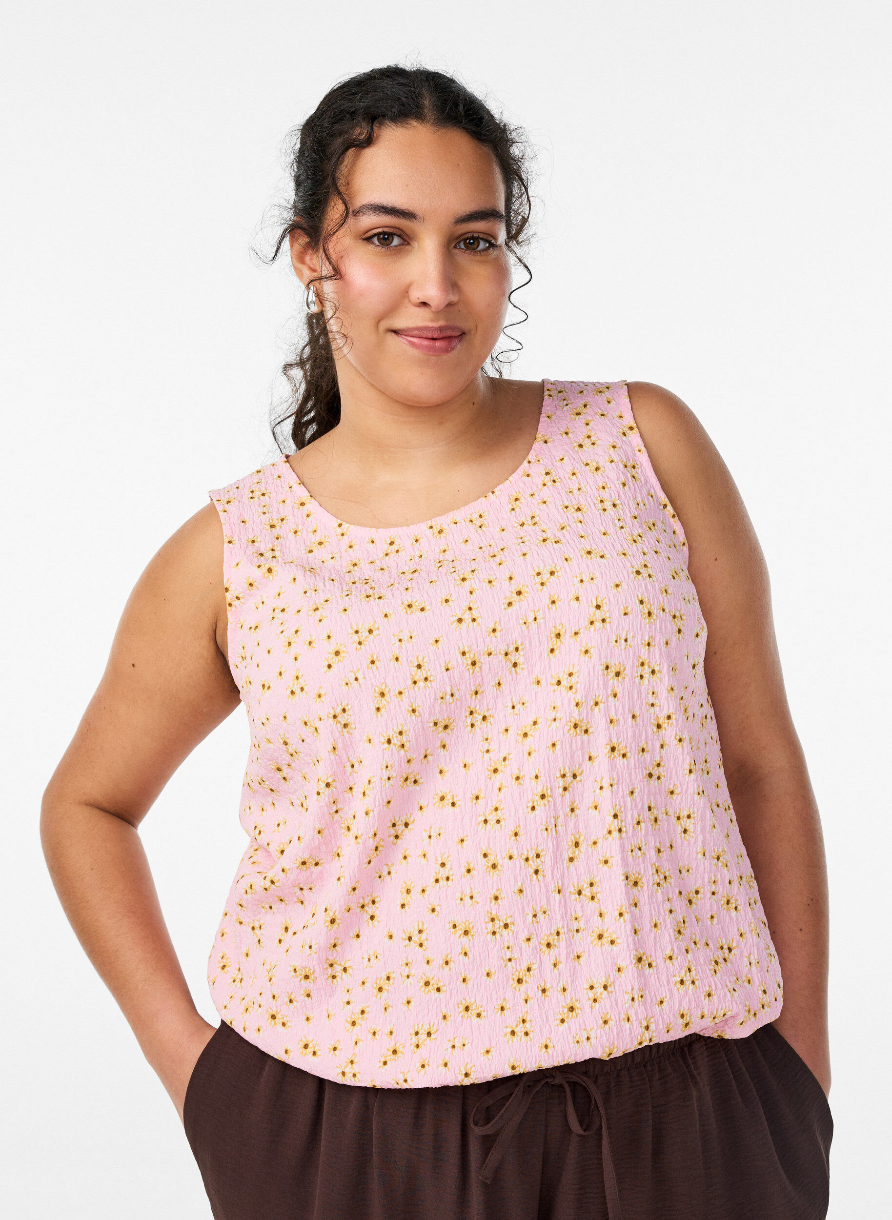 Zizzifashion Sleeveless top with texture, Rose, Model image number 0