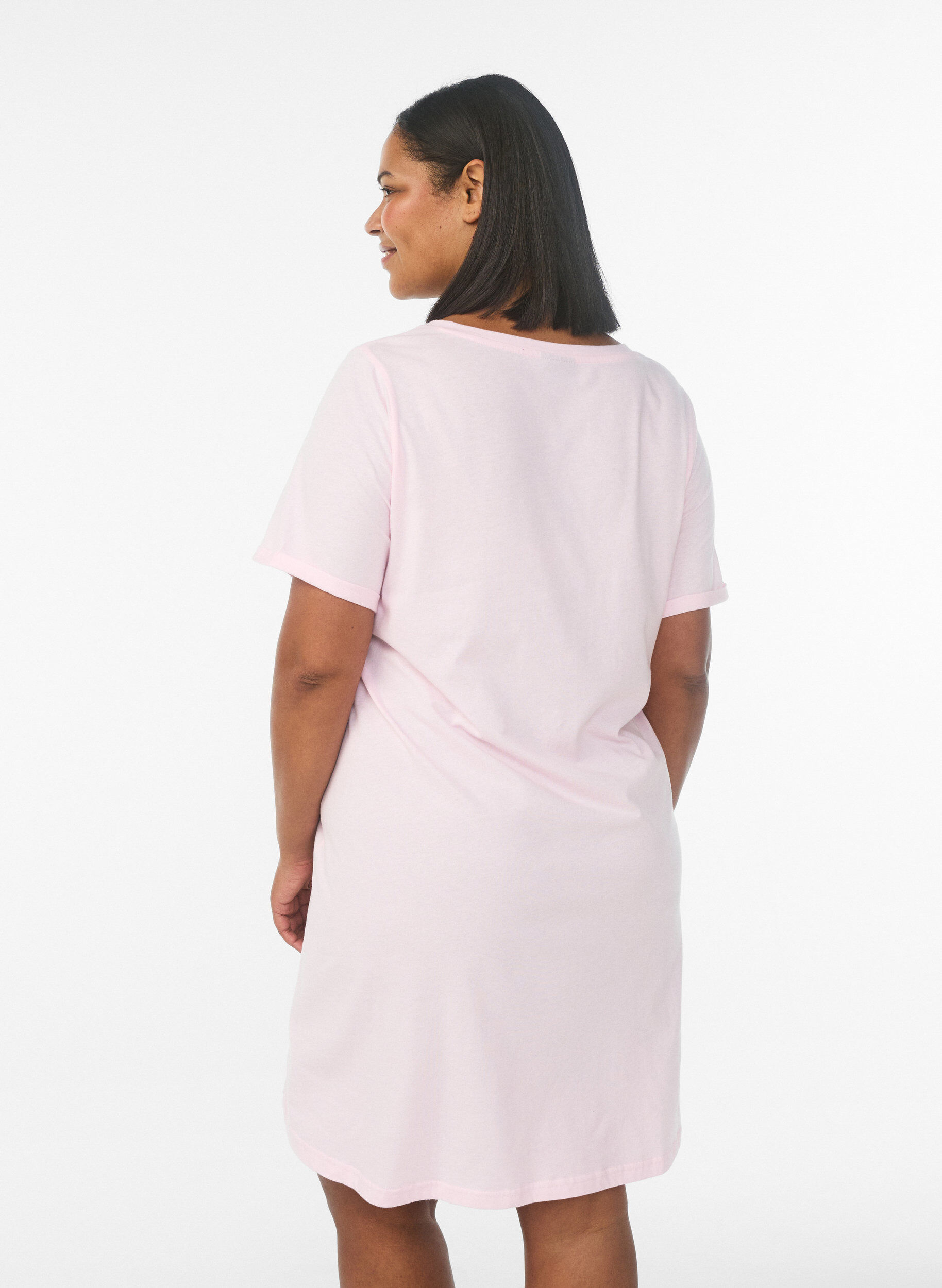 Zizzifashion Short-sleeved nightgown in organic cotton, Rose, Model image number 2