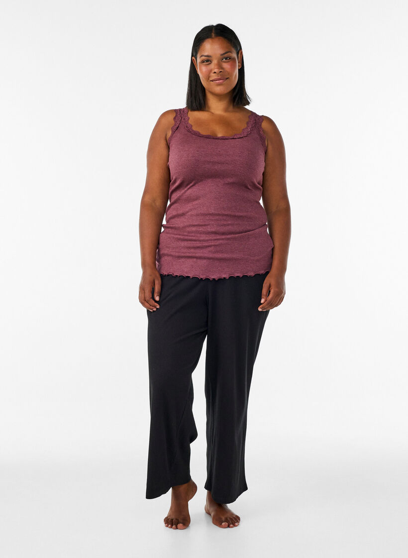 Ribbed top with lace trim, Red, Model image number 1