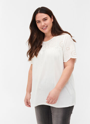 Short-sleeved blouse with broderie anglaise, Snow White, Model image number 0