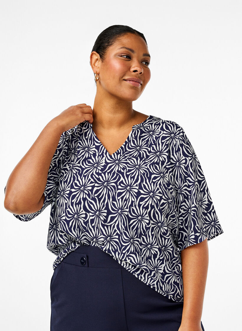 V-neck blouse with floral print, White Blue Flower, Model image number 0