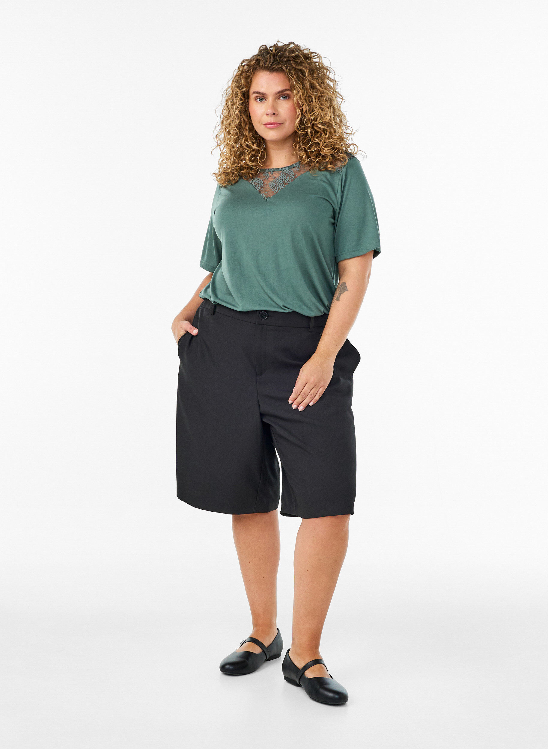 Zizzifashion Blouse with lace insert and balloon sleeves, Green, Model image number 1