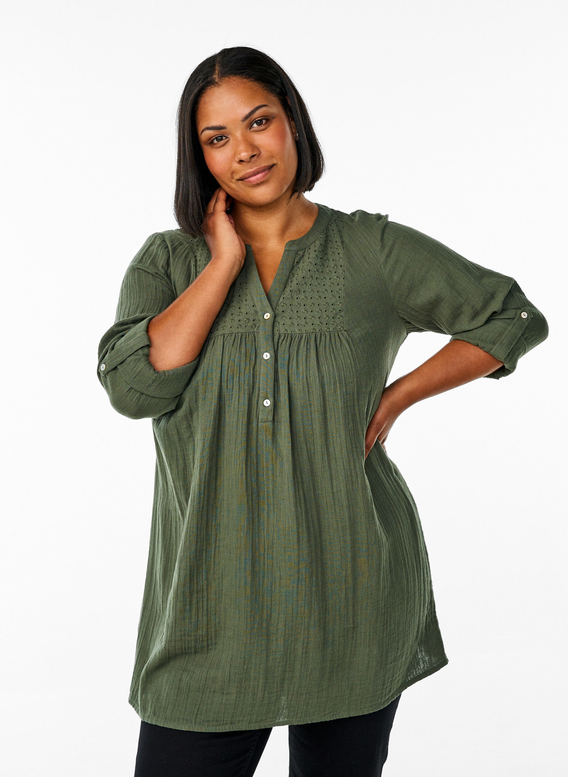 Cotton muslin tunic with broderie anglaise, Green, Model