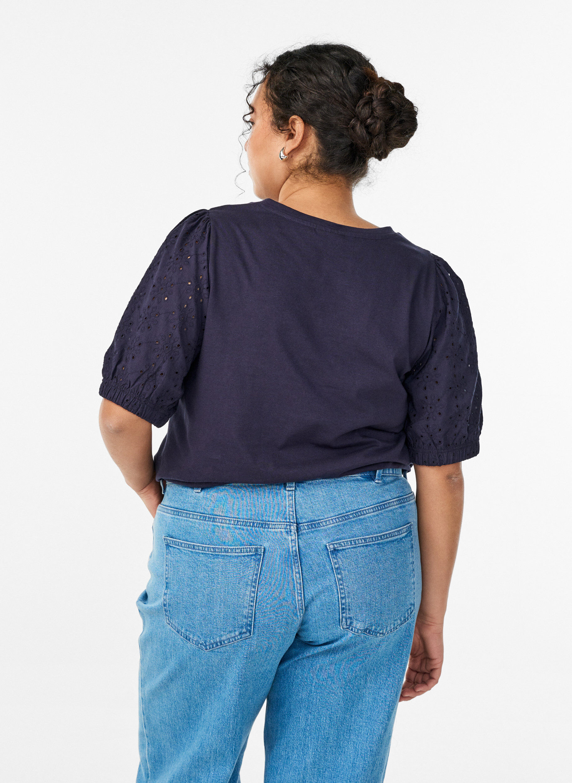 Zizzifashion T-shirt with broderie anglaise sleeves, Blue, Model image number 2