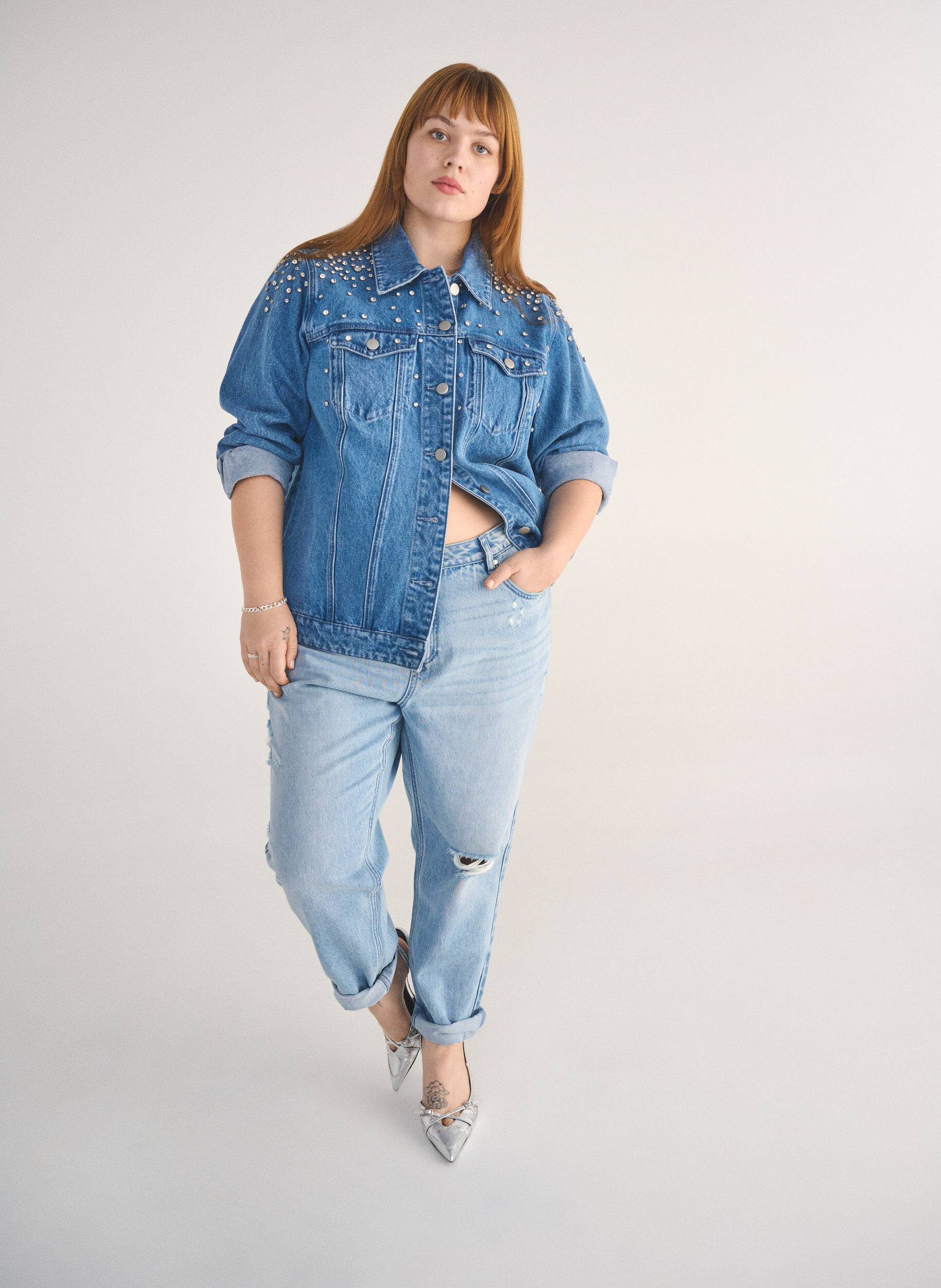 Zizzifashion Mille Mom fit jeans with distress details, Light Blue Denim, Image image number 0