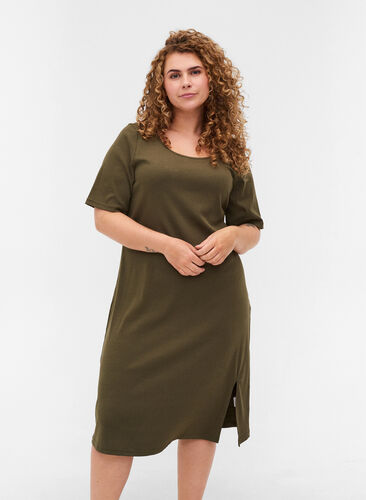 Short-sleeved dress in a ribbed fabric, Ivy Green, Model image number 0