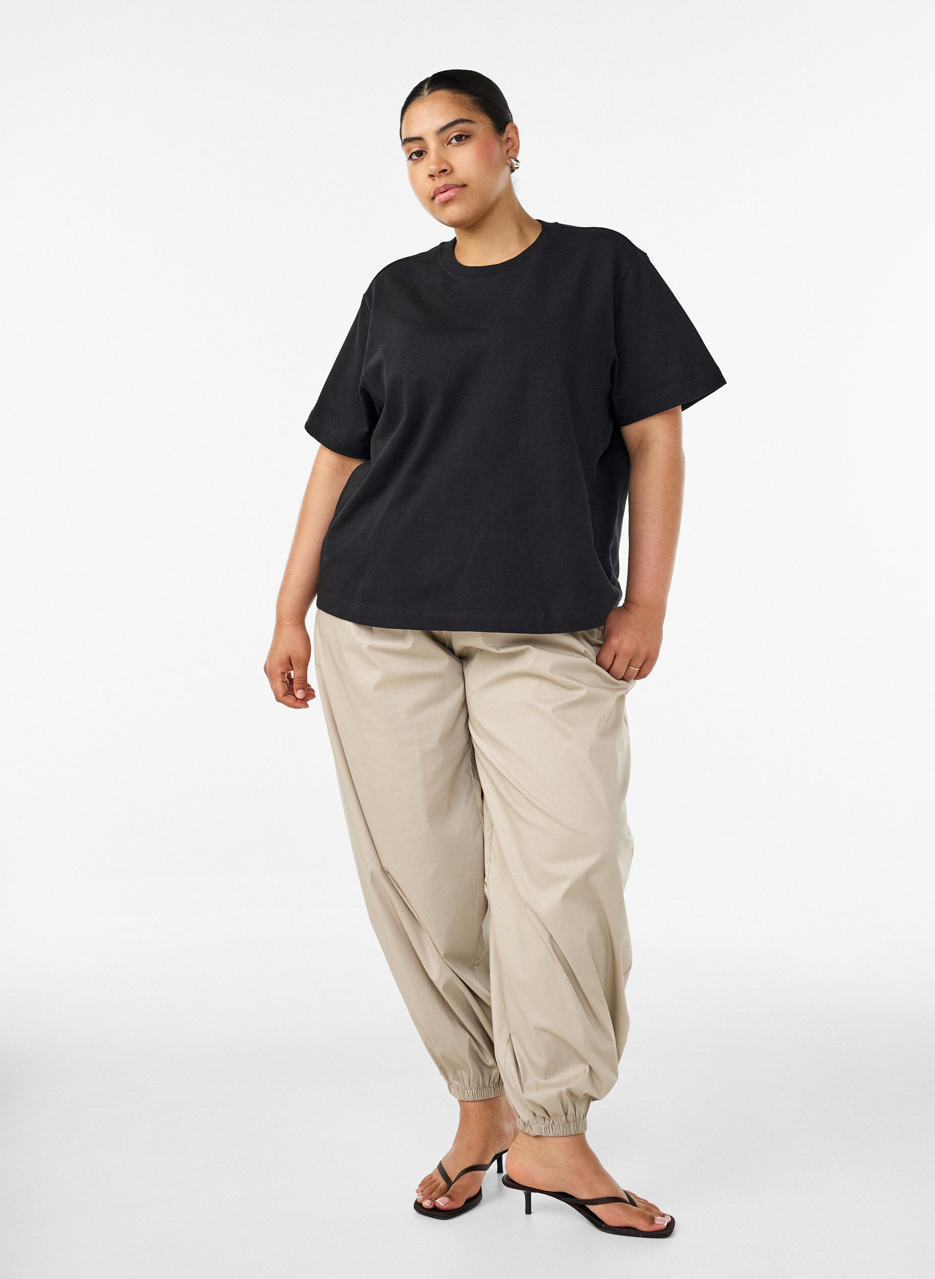 ZizzifashionBoxy cotton T-shirt, Black, Model image number 1