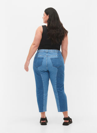 Cropped Vera jeans with colorblock, Blue denim, Model image number 1