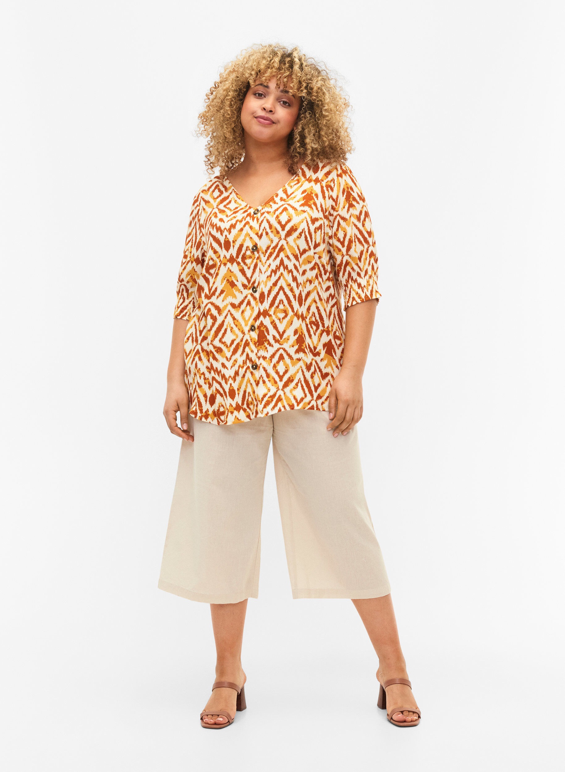 Zizzifashion Viscose blouse with buttons, Amber Green Tribe, Model image number 2