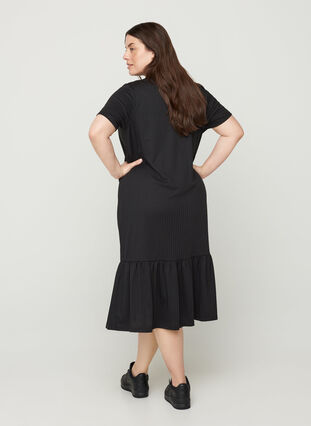 Short-sleeved midi dress with buttons, Black, Model image number 1