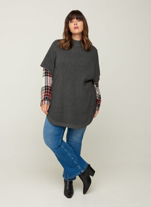 Short-sleeved knitted poncho with a high neck, Dark Grey Melange, Model image number 3