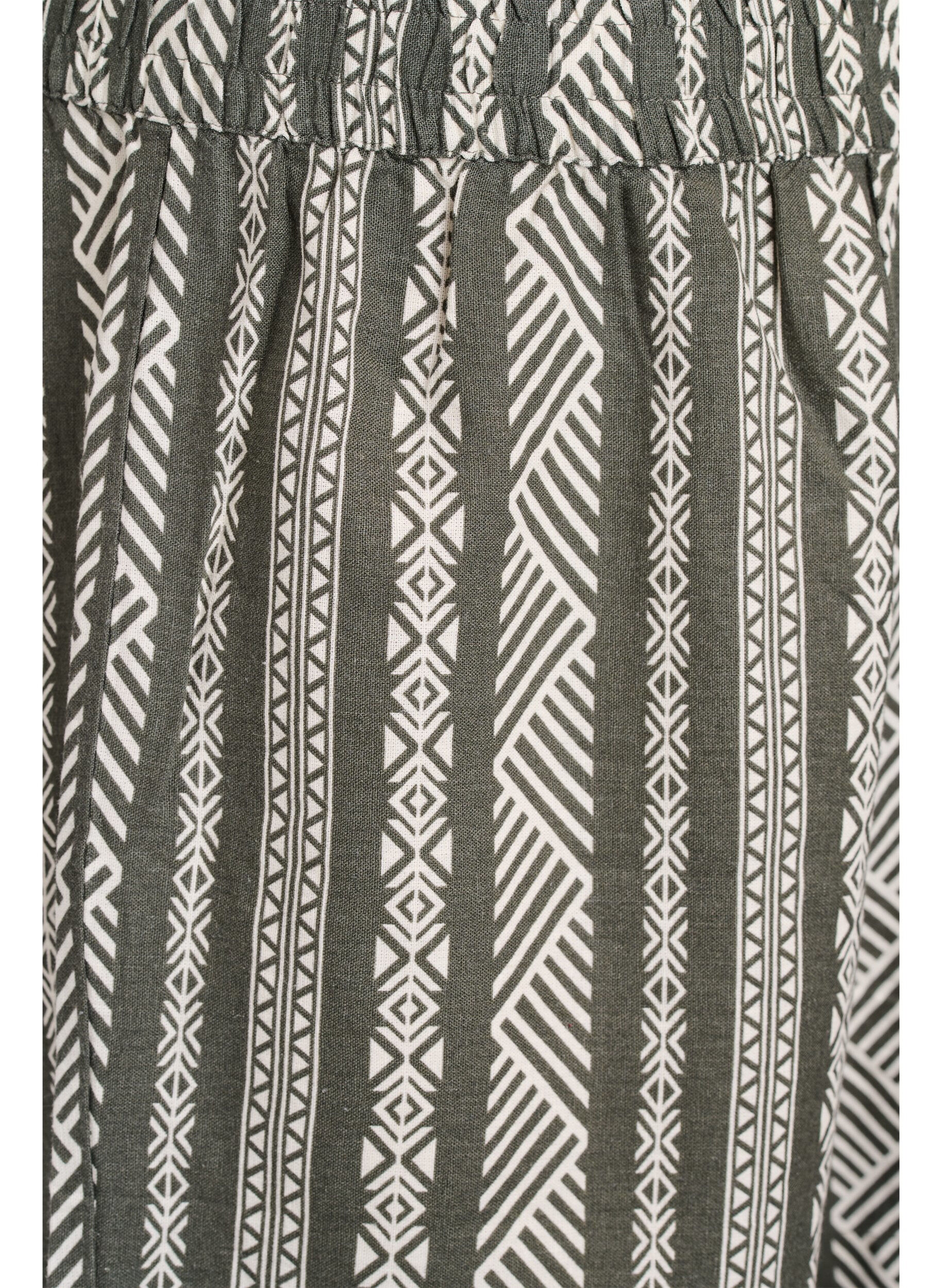 Zizzifashion Striped shorts in a linen-viscose blend, Green, Packshot image number 2