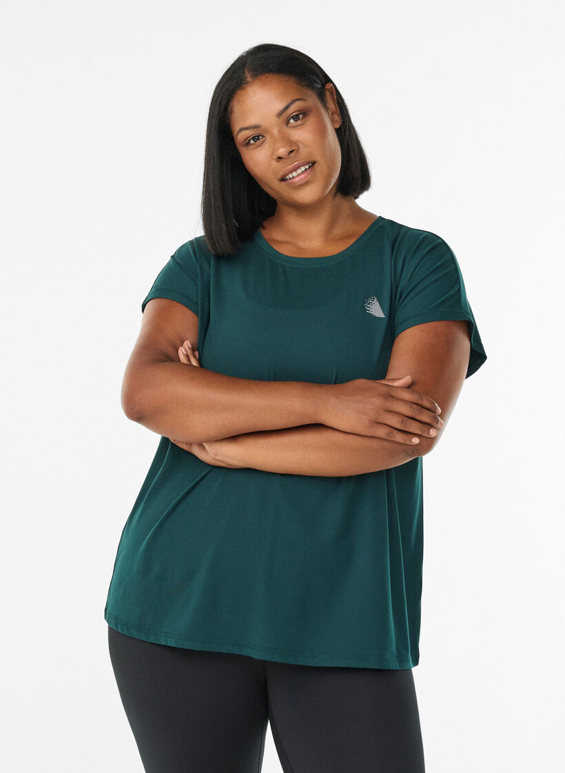Solid-coloured training T-shirt, Green, Model image number 0