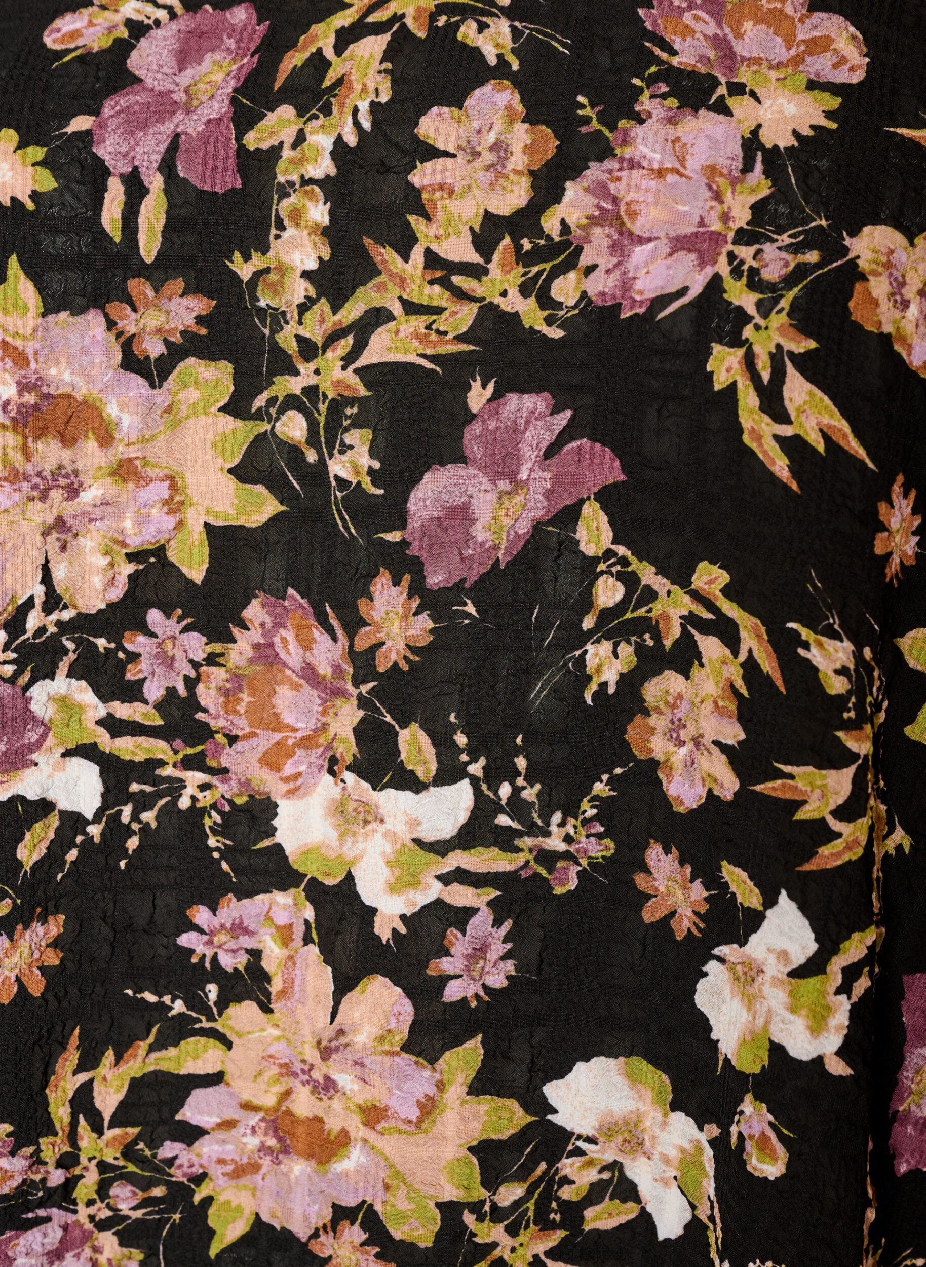 ZizzifashionBlouse with floral print and ruffle details, Black, Packshot image number 2