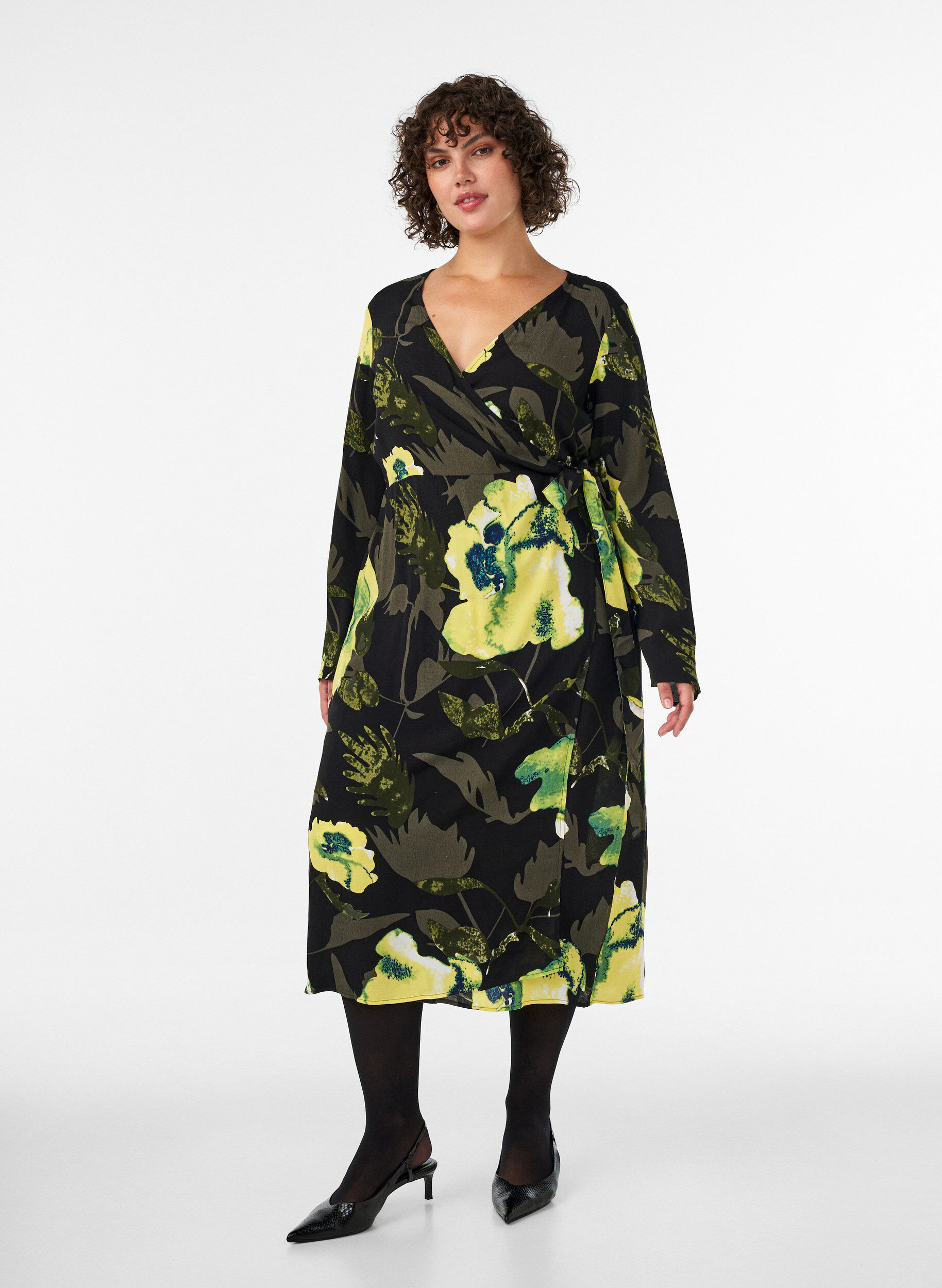 ZizzifashionFloral wrap dress in viscose with a tie belt, Black, Model image number 0