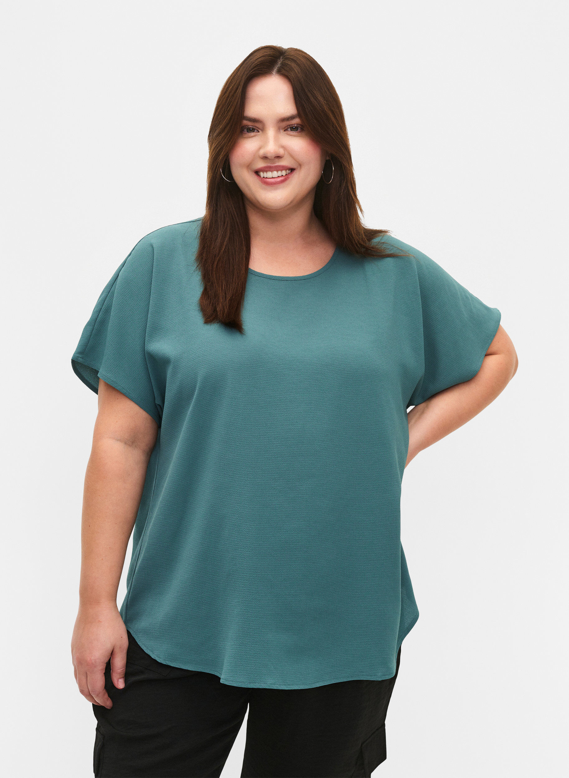 Blouse with short sleeves and a round neckline, Green, Model