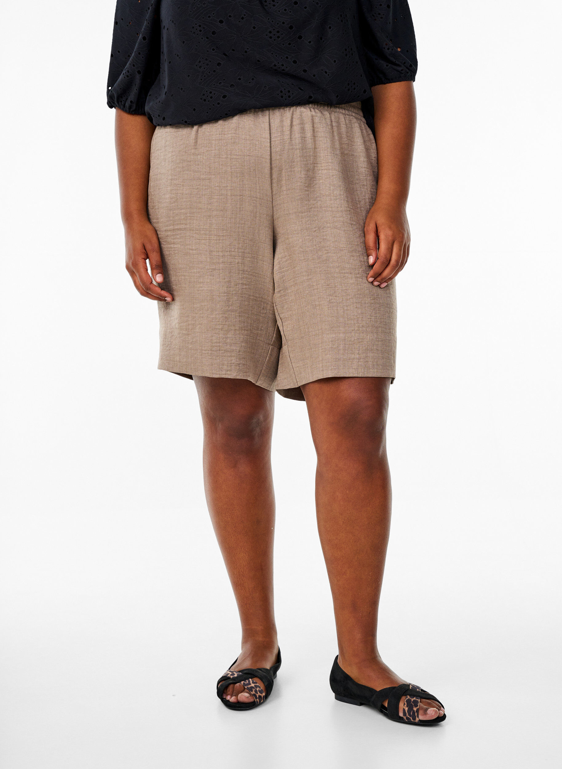 Zizzifashion Shorts with pockets and high waist, Brown, Model image number 3