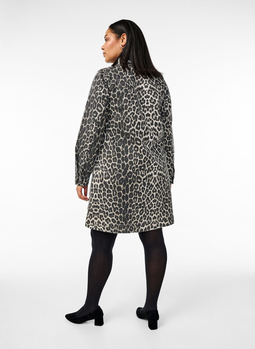 Long-sleeved denim dress with leopard print, Leo AOP, Model image number 1