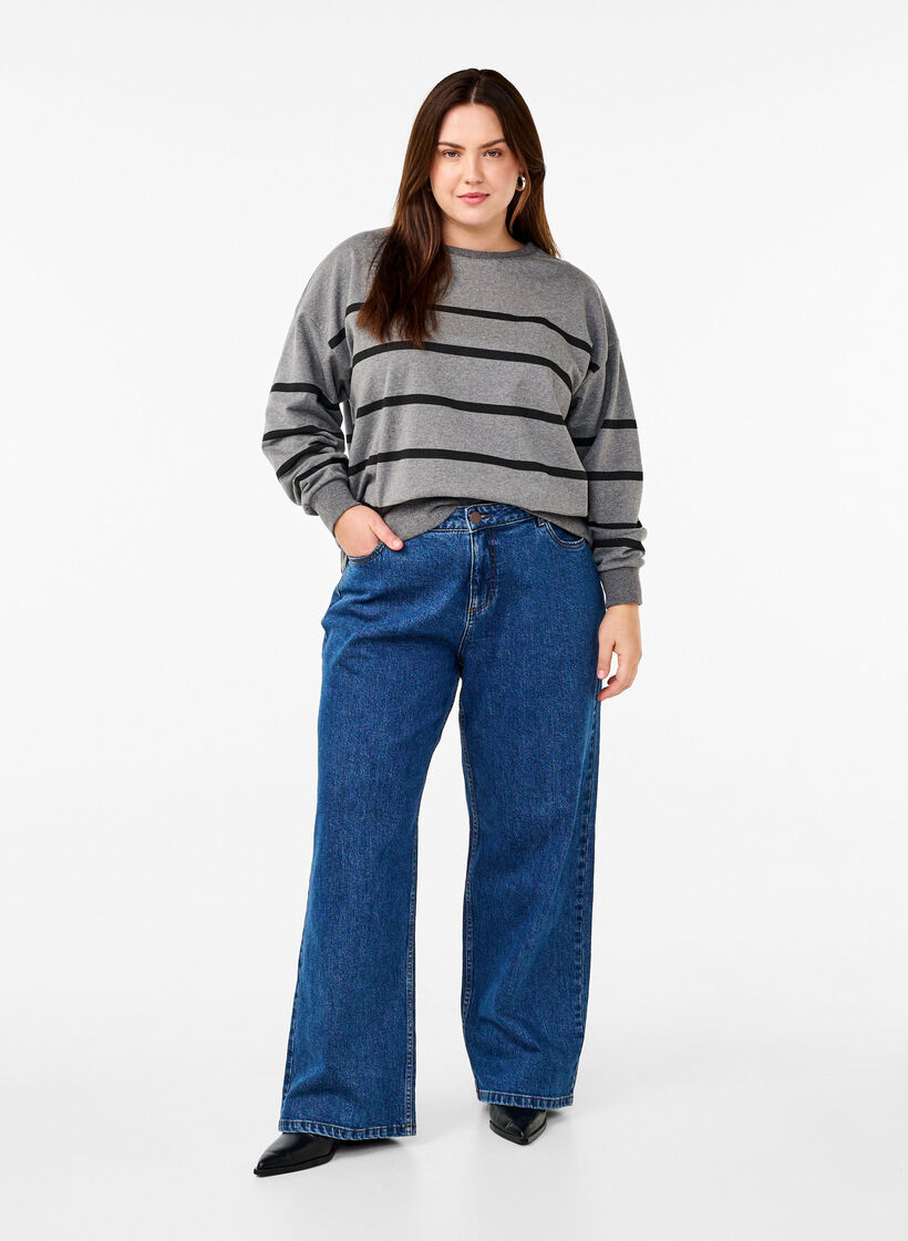 Sweatshirt with stripes, MGM w. Black Stripe, Model image number 2