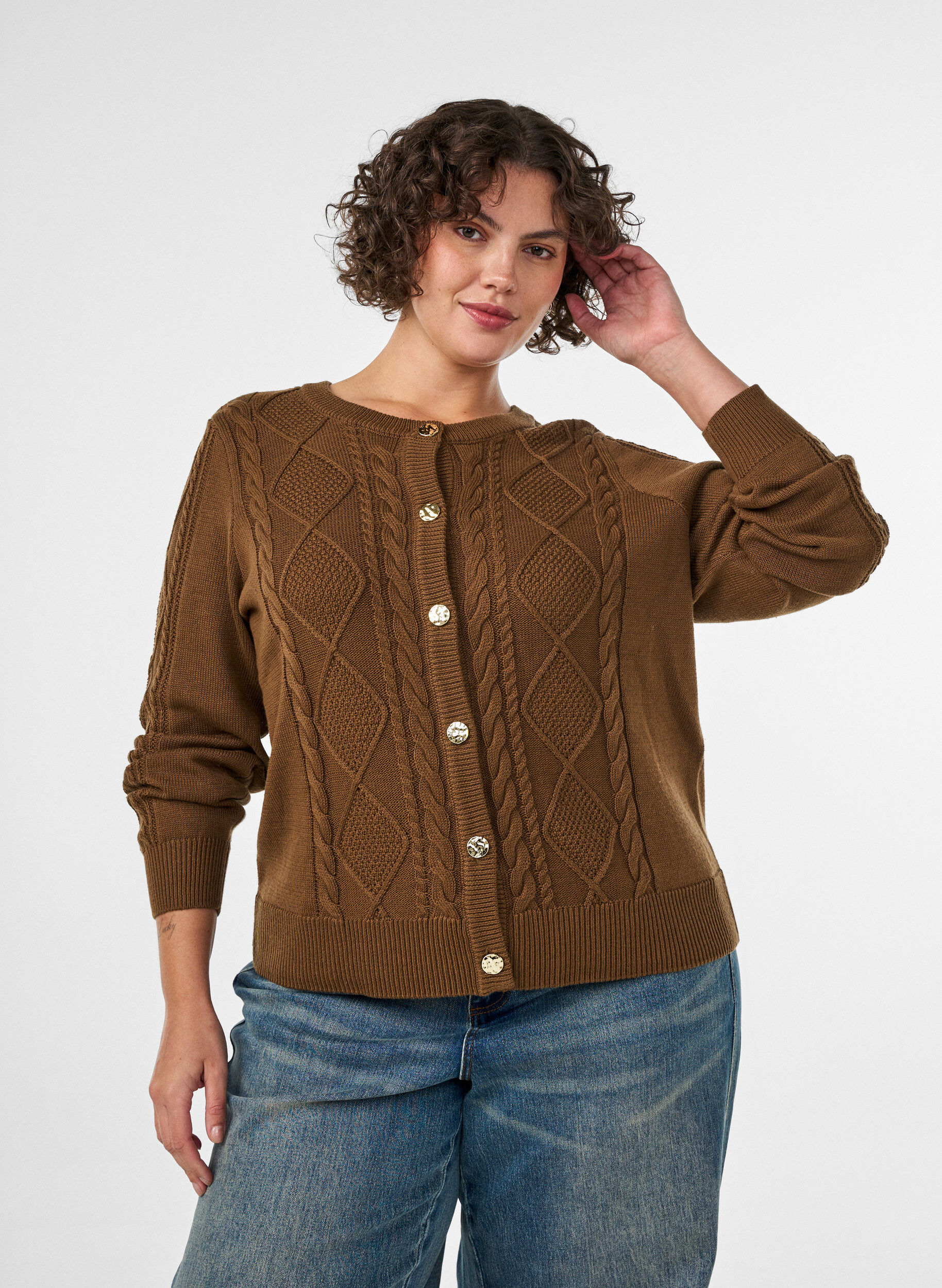 Cable-knit cardigan with decorative buttons, Brown, Model