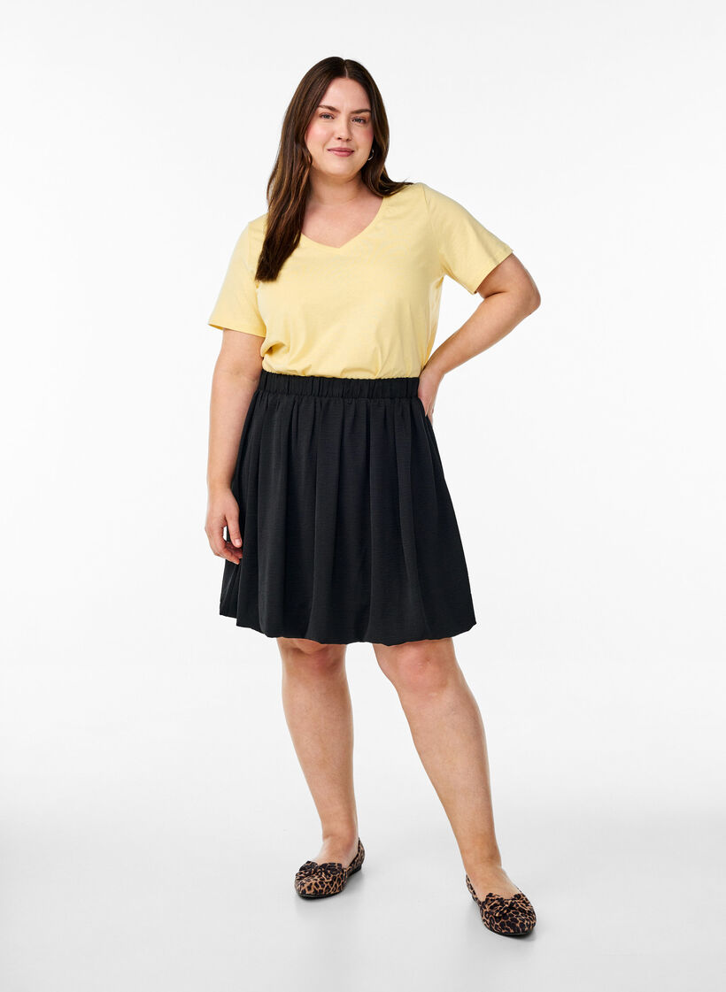 Short sleeve t-shirt with v-neckline, Yellow, Model image number 1