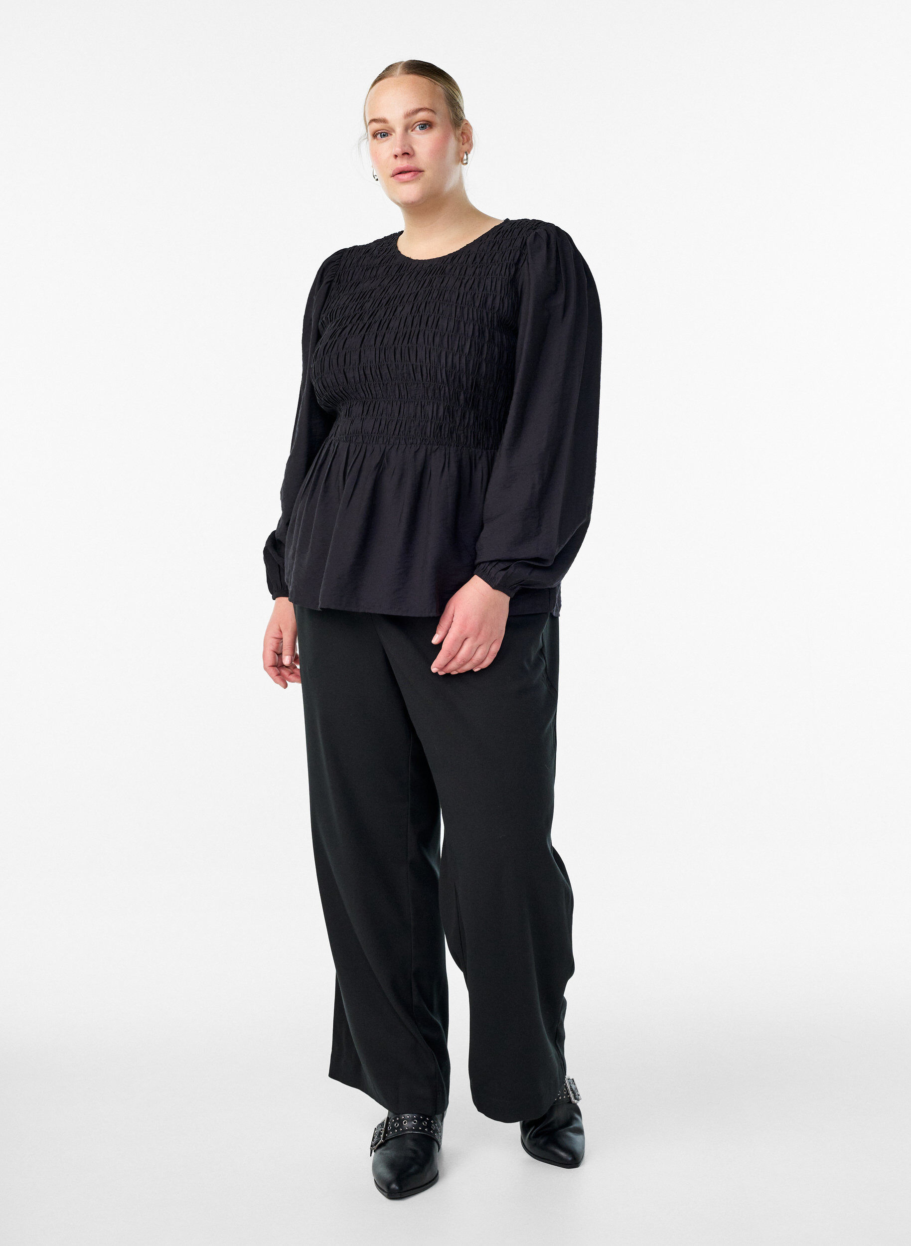 ZizzifashionBlouse with smock and long sleeves, Black, Model image number 1